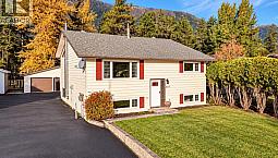 407 Maple Street Sparwood, British Columbia