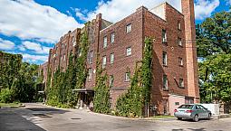 1 Roslyn Rd-  Locarno Apts- 1 Bedroom