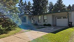 ✨ Great Family Bungalow, Huge Yard. Open House Saturday, Sept.19