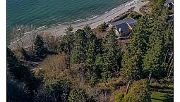 2508 Bayview Street Surrey, British Columbia