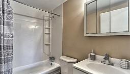 Three Large Bedroom*****
