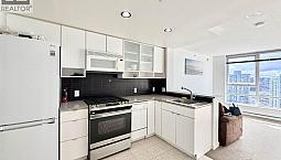 2501 939 Expo Boulevard Vancouver, British Columbia