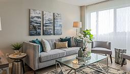 Beautiful 1 Bedroom + Den Near Point Pleasant Park