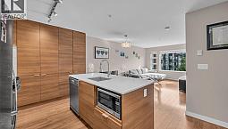 401 1677 Lloyd Avenue North Vancouver, British Columbia