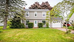Beautifully Renovated Home Close To All Amenities!