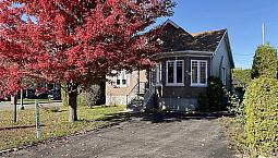 $609,900 - Bungalow For Sale In Terrebonne (la Plaine)