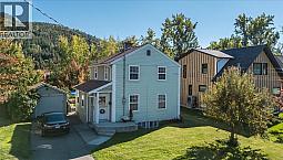 160 Oxford Road Warfield, British Columbia