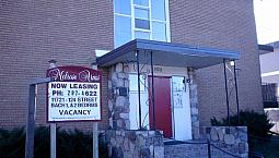 11721 124 Street - Newly Renovated Bachelor - Must See!