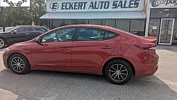 2017 Hyundai Elantra Le   Great Gas Mileage!!