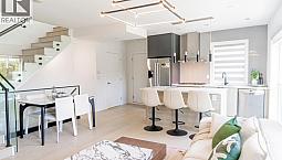 7359 Oak Street Vancouver, British Columbia