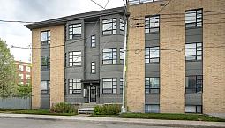 Condo 3 Chambres + 2 Garages À Lachine À Vendre