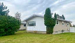 3 Bedroom Full House - Dog Friendly!