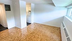 Renovated 3.5 Available Oct 1st - Acadie Metro - Parc-ex