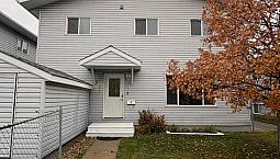 #8604 - 3 Bed/1.5 Bath Duplex Available Now! Rent $1600