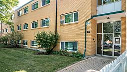 84 Regal Ave- Dolphin Apts- 2 Bedroom