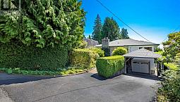 B-2226 Haywood Avenue West Vancouver, British Columbia