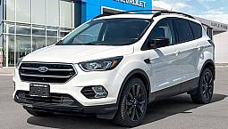 2017 Ford Escape Se | Awd | Pano Roof | Backup Cam