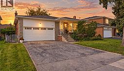 4-Bedroom 5-Level Backsplit For Sale In North York|Double Garage
