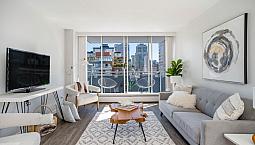 Central Plaza - 1 Bedroom Apartment For Rent