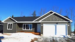 Shediac - 18 Robert -  Bungalow With Garage, April 2023 Complet