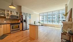 Beautiful Large 1 Bed + Den In Quality Steel & Concrete Building