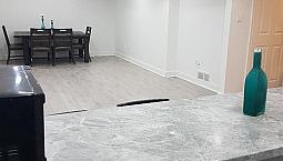 Clean Basement Apartment,yonge And Worthington - Richmond Hill