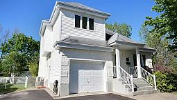 850 000$ - Maison 2 Étages À Vendre À Otterburn Park