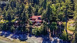 7911 Bedwell Drive Pender Island, British Columbia