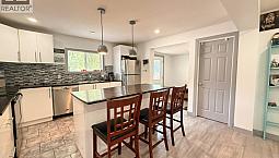 4954 Stevens Avenue Canal Flats, British Columbia