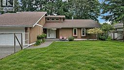 8930 Mclarey Ave Black Creek, British Columbia