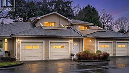 8 909 Admirals Rd Esquimalt, British Columbia