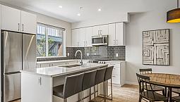 Fraser Landing Apartments - 2 Bedroom Apartment For Rent Surrey