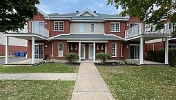 $440,000 - Condominium For Sale In Longueuil (St-Hubert)