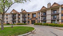 Lindenwoods Condo For Sale! 2 Bd, 1 Bth, New Kitch, Laundry +++!