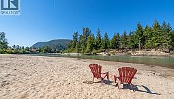1383 Silver Sands Road Unit# 30 Sicamous, British Columbia