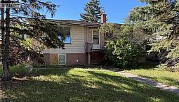 916 Royal Street Regina, Saskatchewan