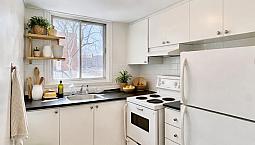 Grand 3 Et Demi - Ville St-laurent - Wifi + Électros - Dispo