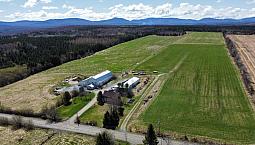 La Patrie Estrie, Ferme 170.84 Acres, Maison,Étable