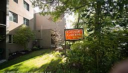 Gateside Gardens: East Kildonan Beauty- North East Wpg!