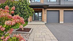 114 Larimar Circle Ottawa, Ontario