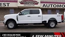 2024 Ford F-350 V8 4x4 / Rev Cam / Remote Start / Premium Packag