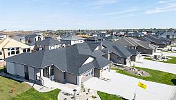 35 Shoreline Drive Oak Bluff, Manitoba