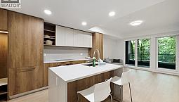 3xx 133 W 49th Avenue Vancouver, British Columbia