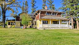 1018 5Th Street Invermere, British Columbia
