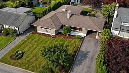 9725 Juniper Street, Chilliwack Proper East Chilliwack, British 