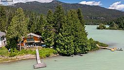 9249 Lakeshore Drive Whistler, British Columbia