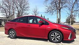 2019 Toyota Prius Prime *Navigation - Warranty Included*