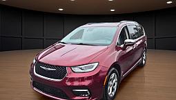 2022 Chrysler Pacifica Limited Leather,pano, Power Seats! Low...
