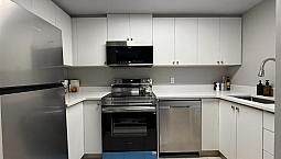 505 15111 Russell Ave White Rock, British Columbia