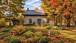 30 Ballycanoe Road Front Of Yonge, Ontario